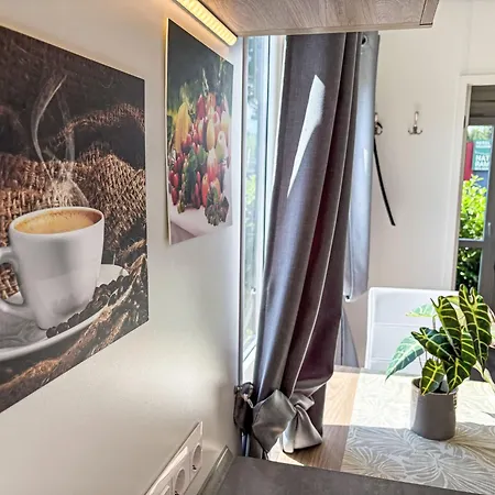 بيت للعطل Tiny Haus Sigl By Interhome *